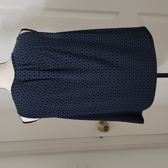 H&M Size S Navy Blue Geometric Floral Sleeveless Blouse, Gently Used Condition - Picture 4 of 11